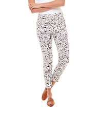 Load image into Gallery viewer, Up! - Shrub Petal Slit Slim Pant - 67448
