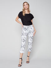 Load image into Gallery viewer, Charlie B - Printed Pull-On Capri Pant - C5259RR
