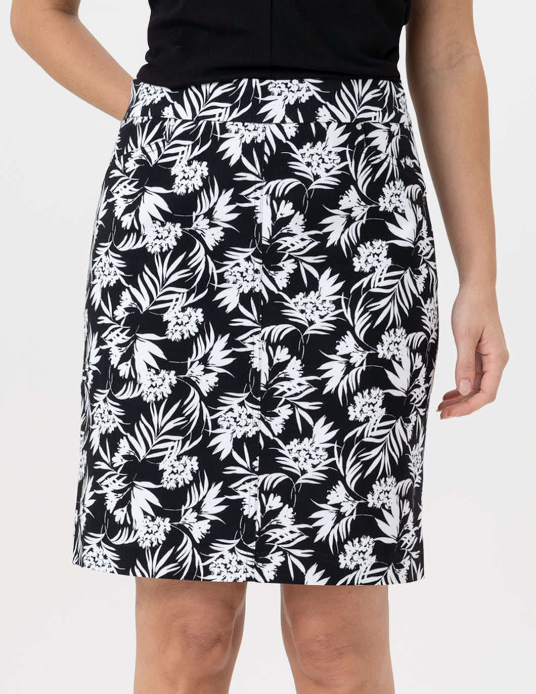 Renuar - R2537L - Woven Skort