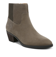 Load image into Gallery viewer, Vionic - I2042L1 - Vivien/Shantelle Waterproof Bootie
